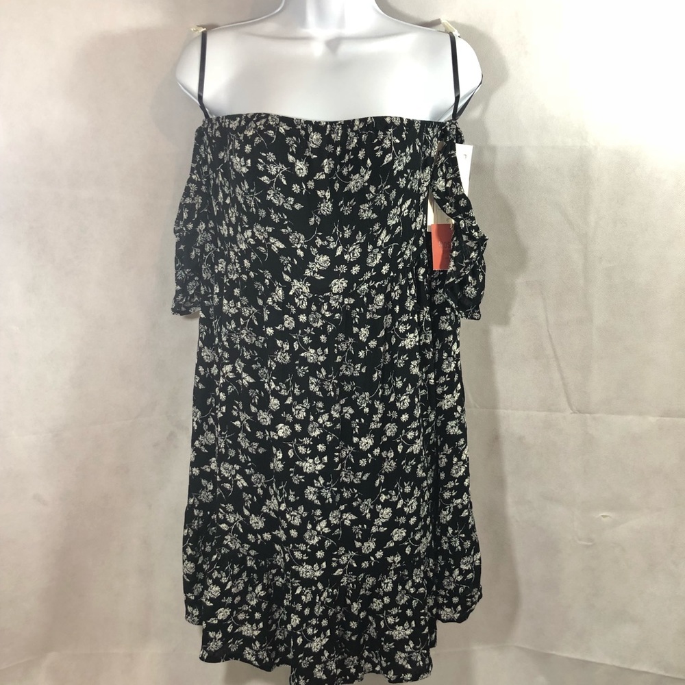 New W/T Strapless black and white boho dress!
